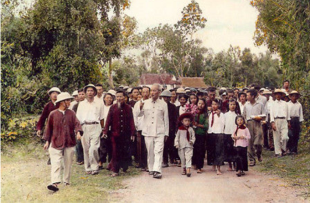 Học tập và làm theo phương pháp dân vận Hồ Chí Minh