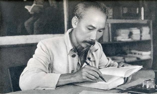 Văn học Pháp và phong cách văn chương Nguyễn Ái Quốc – Hồ Chí Minh