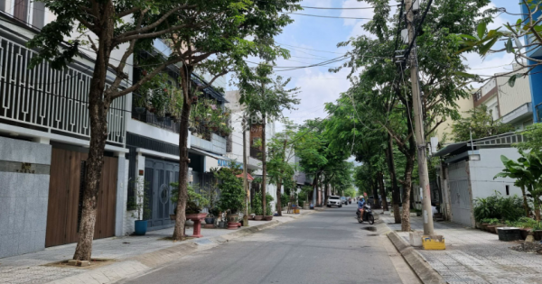 Những nhà thơ mới 1932 - 1945  trên đường phố Đà Nẵng