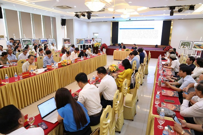 Vai trò của Đà Nẵng trong việc kết nối và phát triển   văn học, nghệ thuật miền Trung