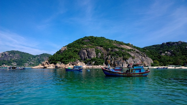 Thơ về biển đảo của Bùi Minh Vũ dưới góc nhìn thi pháp hiện sinh