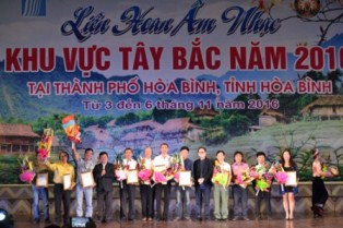Đà Nẵng đạt giải cao tại Liên hoan Âm nhạc khu vực Tây Bắc năm 2016