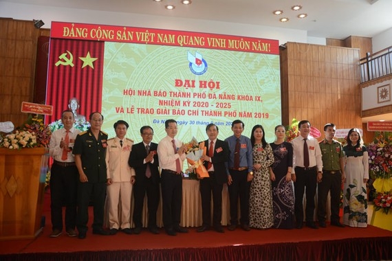 Tạp chí Non Nước tham dự Đại hội Hội Nhà báo thành phố Đà Nẵng lần thứ IX