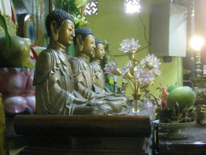 Những pho tượng Phật chùa làng Phong Lệ
