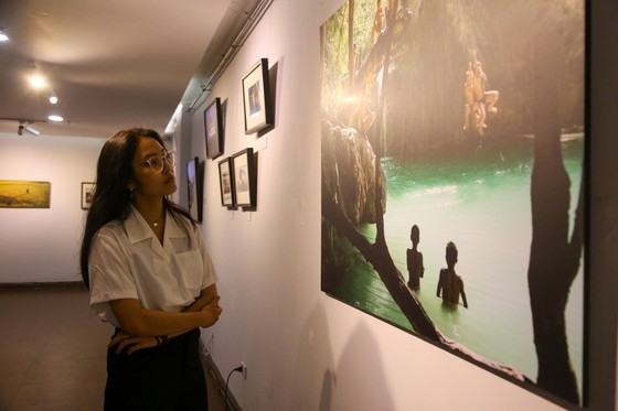 Khai mạc triển lãm ảnh nghệ thuật Mê Kông - Chuyện đôi bờ